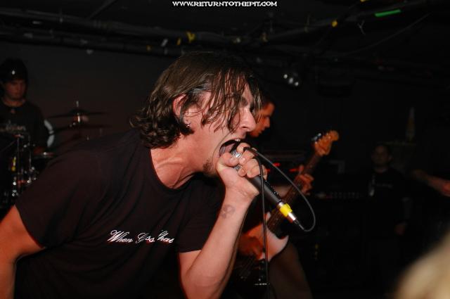 [5 minutes hate on Aug 14, 2004 at the Bombshelter (Manchester, NH)]