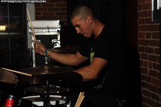 [a life of chaos on Dec 9, 2007 at Waterfront Tavern (Holyoke, Ma)]