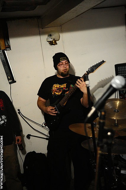 [a terrible night for a curse on Apr 5, 2008 at A Terrible House (Winthrop, MA)]