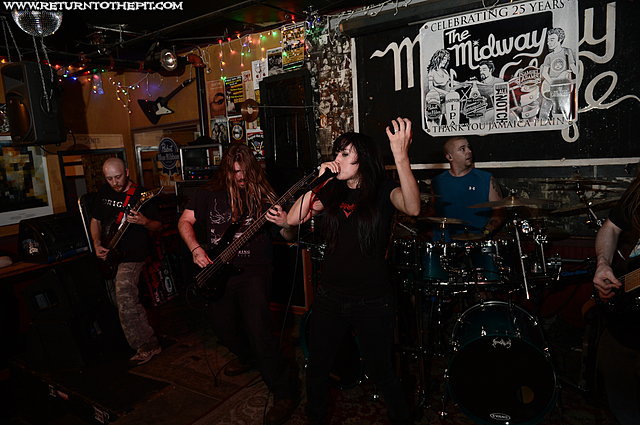 [abnormality on Oct 19, 2012 at Midway Cafe (Jamacia Plain, MA)]