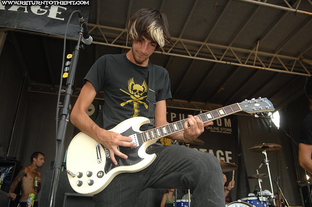 [all time low on Aug 12, 2007 at Parc Jean-drapeau - Smart Punk Stage (Montreal, QC)]