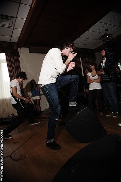 [arms over broadway on Jul 31, 2009 at Elks Lodge (Natick, MA)]