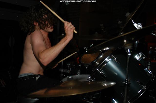 [cattle decapitation on May 8, 2004 at Club Therapy (Olnyville, RI)]