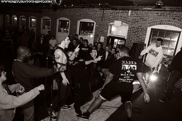 [caught in a crowd on Jan 16, 2014 at Waterfront Tavern (Holyoke, MA)]
