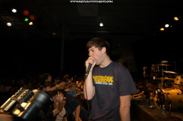 [comeback kid on Jul 24, 2004 at Hellfest - Hot Topic Stage (Elizabeth, NJ)]