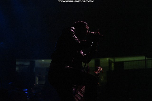 [the confession on Mar 7, 2006 at Tsongas Arena (Lowell, Ma)]