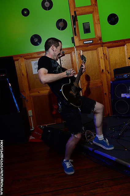 [crippling fear on Jun 10, 2011 at The Limelight Lounge (Haverhill, MA)]