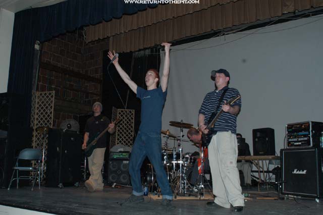 [darken the sky on Feb 28, 2003 at Bitter End Fest day 1 - Civic League (Framingham, MA)]