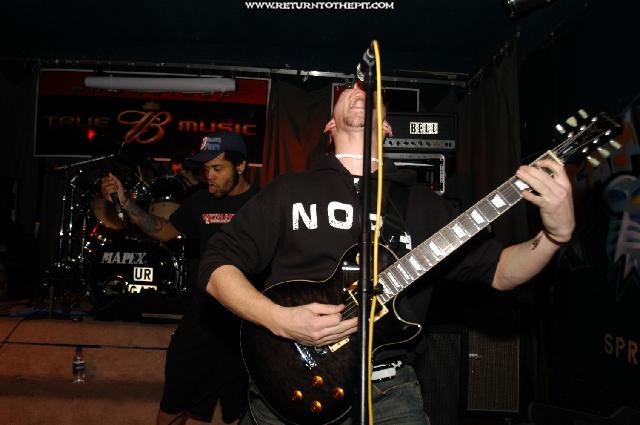 [days will die on Feb 8, 2004 at Fat Cat's (Springfield, MA)]