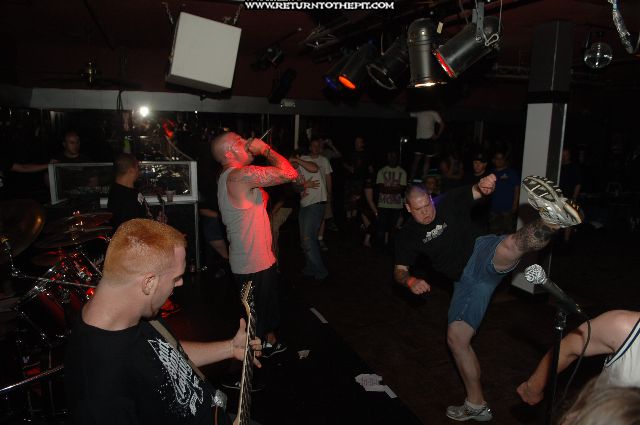 [death before dishonor on Jul 29, 2006 at Club Lido (Revere, Ma)]