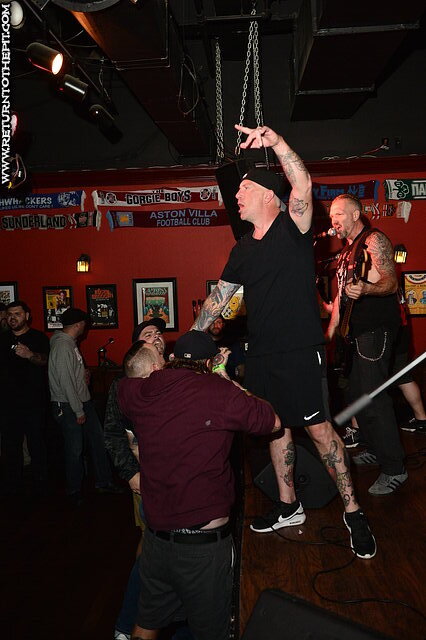 [death before dishonor on Oct 22, 2021 at the Shaskeen Pub (Manchester, NH)]
