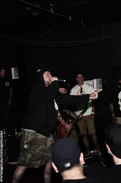 [death threat on Apr 20, 2012 at the Palladium - Mainstage (Worcester, MA)]