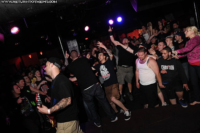 [death threat on May 9, 2009 at Club Hell (Providence, RI)]