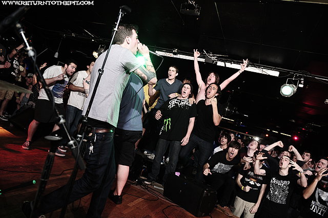 [defeater on Mar 23, 2012 at Club Lido (Revere, MA)]