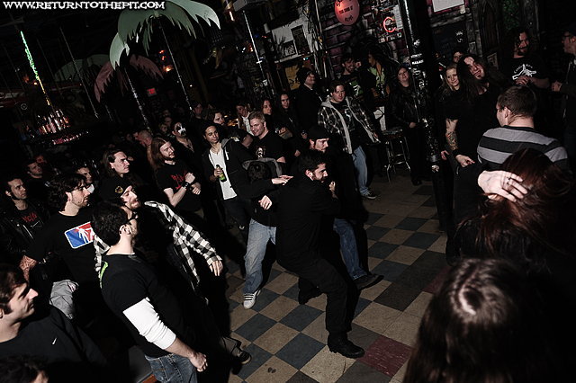 [despoilment on Nov 12, 2010 at Ralph's (Worcester, MA)]