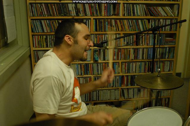 [disengaged on Jun 28, 2004 at Live in the WUNH Studios (Durham, NH)]
