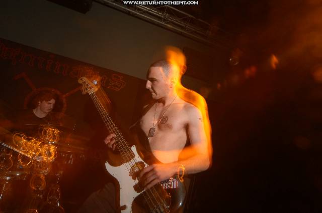 [dominatus on Dec 21, 2005 at Skybar (Somerville, Ma)]