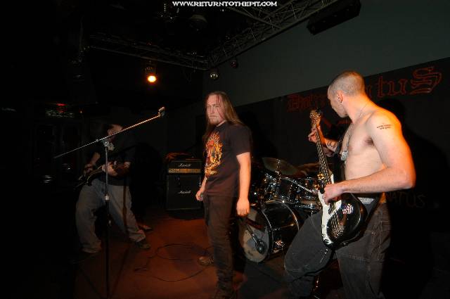 [dominatus on Dec 21, 2005 at Skybar (Somerville, Ma)]