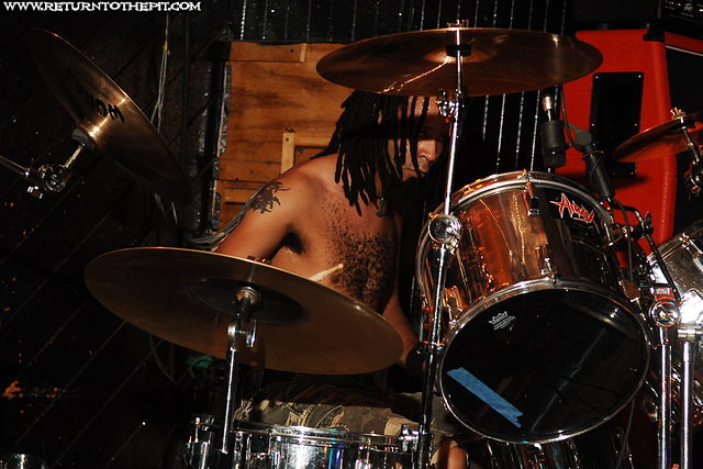 [downfall on Aug 14, 2007 at The Lucky Dog Music Hall (Worcester, MA)]