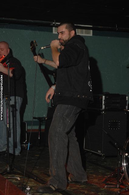 [dreaded silence on Oct 21, 2006 at Mark's Showplace (Bedford, NH)]