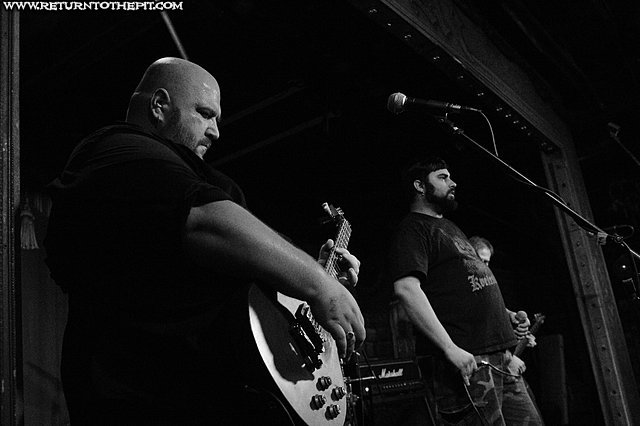 [dreaded silence on Jun 28, 2012 at Ralph's (Worcester, MA)]