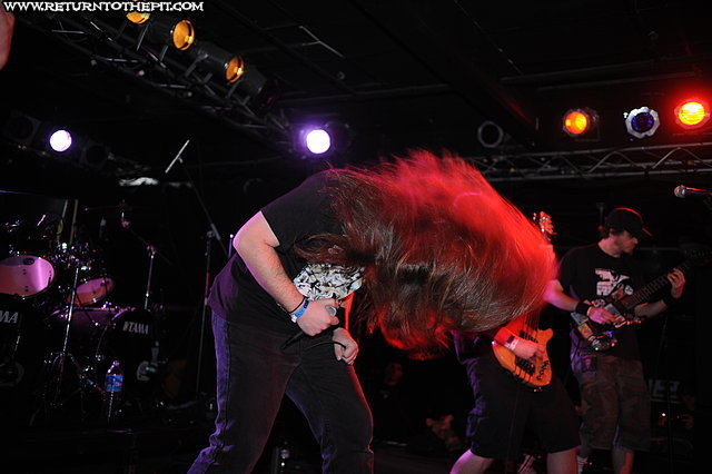 [engorged on May 25, 2008 at Sonar (Baltimore, MD)]