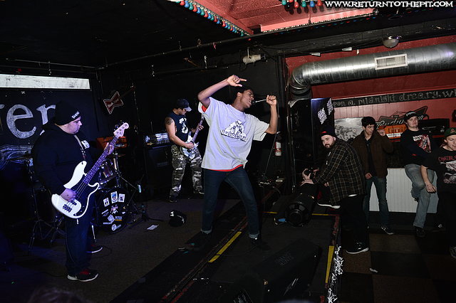 [enraged youth on Dec 28, 2014 at The Raven (Worcester, MA)]