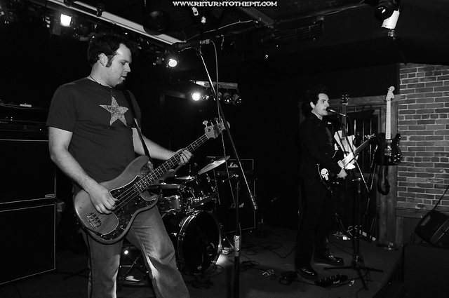 [famous on Jan 18, 2007 at Dover Brick House (Dover, NH)]