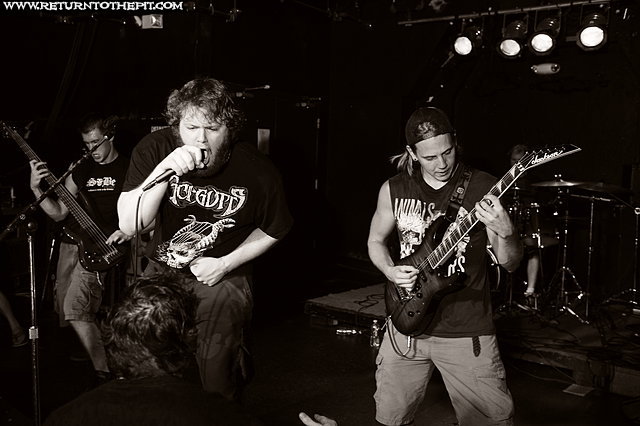 [formless on Aug 10, 2012 at the Palladium - Secondstage (Worcester, MA)]