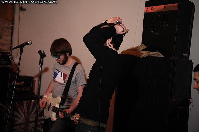 [ghosting on Feb 22, 2009 at Firehouse 13 (Providence, RI)]