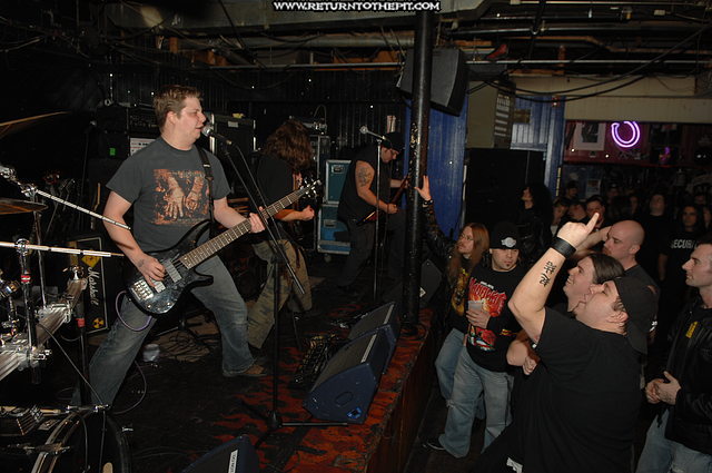 [graveheart on Jan 23, 2007 at The Lucky Dog Music Hall (Worcester, MA)]