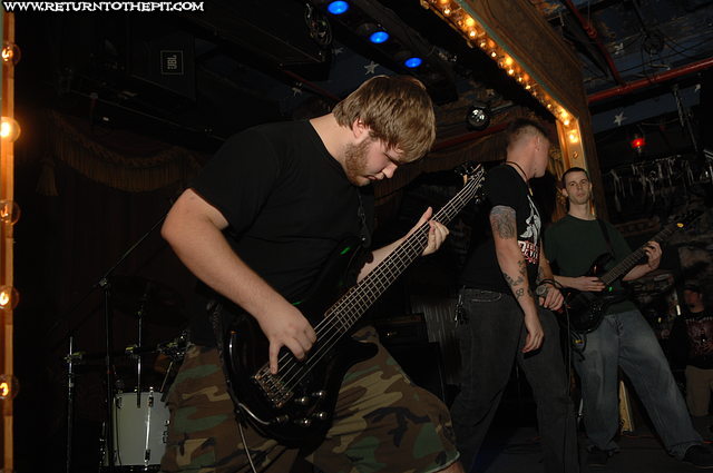 [graves over autumn on Sep 20, 2007 at Ralph's Chadwick Square Rock Club (Worcester, MA)]