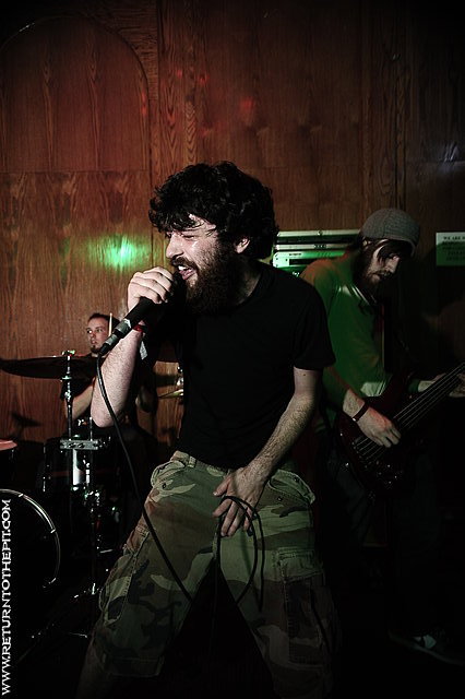 [halfhearted comeback on Apr 17, 2009 at Chasers - Thirdstage (Worcester, MA)]