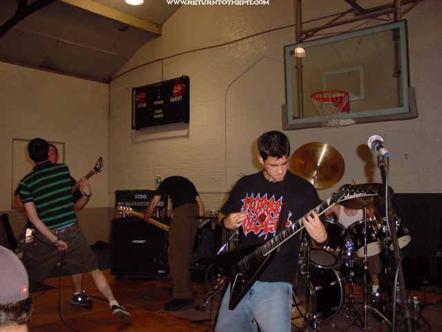[halo suffocation machine on Jul 20, 2001 at Function Fest 2 Dover, MA]