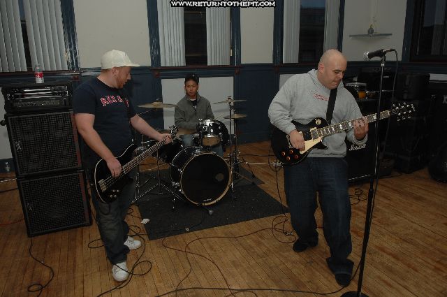 [hammer bro cover band on Oct 22, 2006 at Legion Hall #3 (Nashua, NH)]