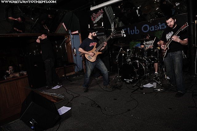 [hivesmasher on Apr 1, 2011 at Club Oasis (Worcester, MA)]