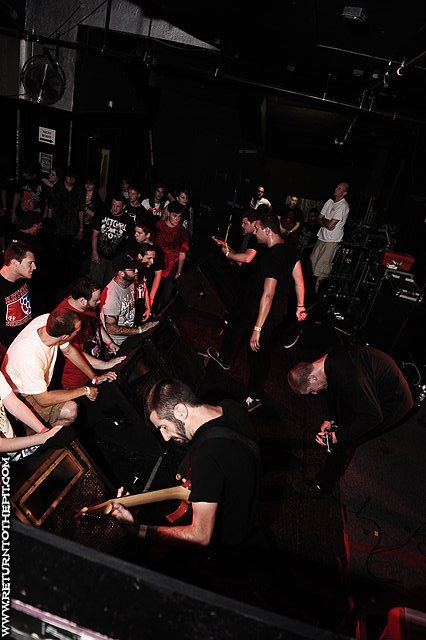 [i declare war on Aug 7, 2010 at the Palladium - Secondstage (Worcester, MA)]