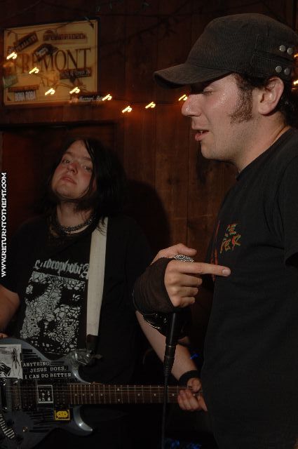 [iron bitchface on Jul 6, 2006 at O'Briens Pub (Allston, Ma)]
