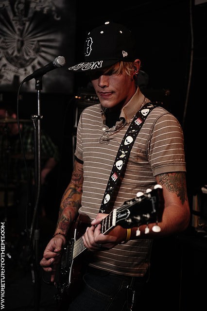 [late nite wars on Mar 20, 2009 at Anchors Up (Haverhill, MA)]