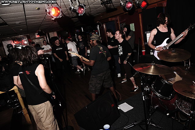 [living void on Jun 26, 2010 at Champions Cafe (Everett, MA)]