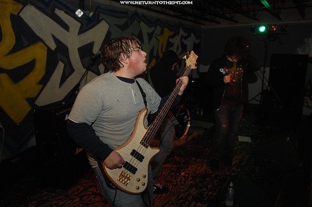 [monday mourning on Dec 15, 2006 at Club Drifter's (Nashua, NH)]