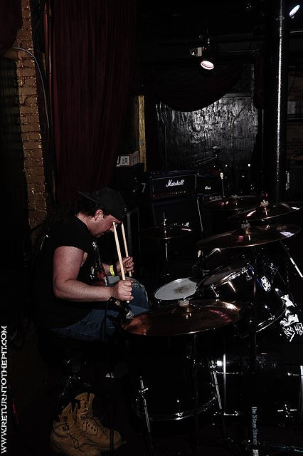 [mongrel on May 8, 2009 at Club Hell (Providence, RI)]