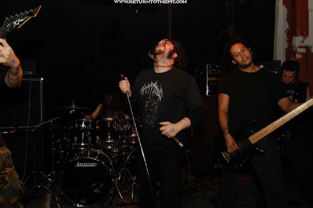 [nefarious on Sep 27, 2003 at the Met Cafe (Providence, RI)]