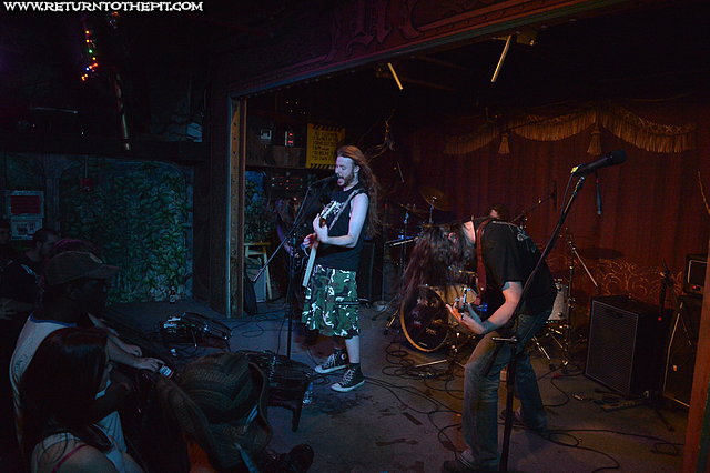 [nocuous on Sep 19, 2013 at Ralph's (Worcester, MA)]