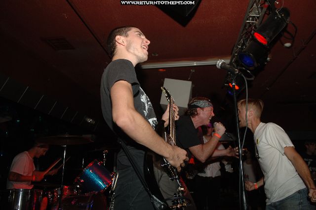 [nothing but enemies on Jul 29, 2006 at Club Lido (Revere, Ma)]