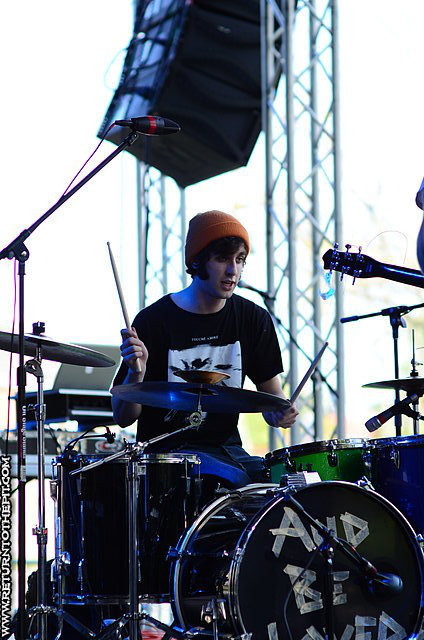 [old gray on May 5, 2012 at The Great Lawn (Durham, NH)]