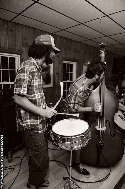[old hat on Aug 6, 2011 at Heat Bar & Grill (Laconia, NH)]