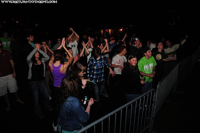[olik from berlin on May 5, 2012 at The Great Lawn (Durham, NH)]