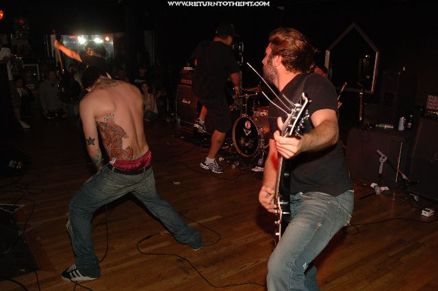 [on broken wings on Sep 3, 2006 at Club Lido (Revere, Ma)]