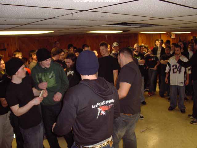 [on broken wings on Dec 6, 2002 at Knights of Columbus (Lawrence, Ma)]